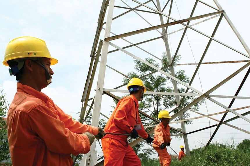 EVN kiến nghị Hà Nội gỡ vướng dự án truyền tải điện