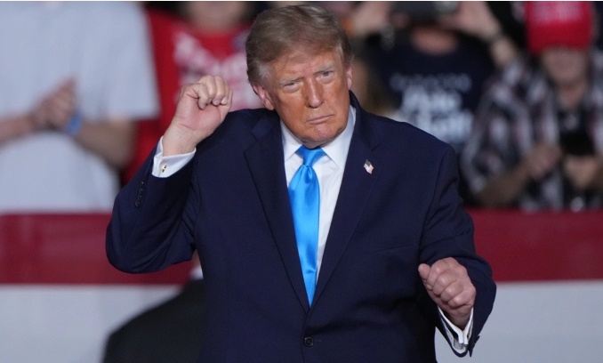 Nỗi bất bình với tuyên bố 'để Iran xóa sổ Los Angeles, San Diego' của ông Trump