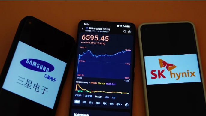 Điều gì khiến cổ phiếu Samsung, SK Hynix rơi tự do?