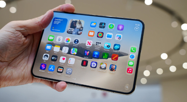 Cơn sốt iPhone Duo: Hết sạch trong vài phút, giá bán lại bị đẩy lên hơn 130 triệu đồng