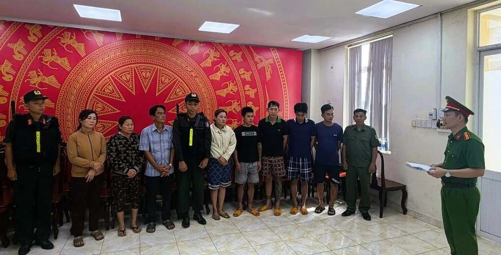 9 người bị bắt trong vụ đưa 400 tấn thịt heo bệnh, chết ra thị trường