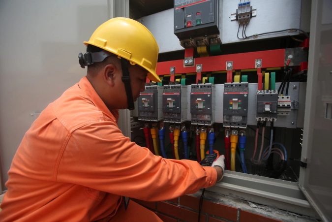 Bộ Công Thương đề xuất sớm áp biểu giá điện sinh hoạt 5 bậc
