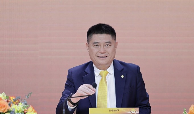 Bầu Thụy muốn VFF tự kiếm...1.000 tỷ đồng