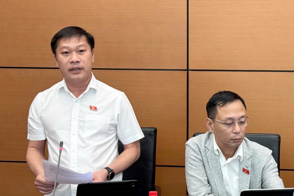Một lần vượt đèn đỏ bằng 83% thu nhập tháng