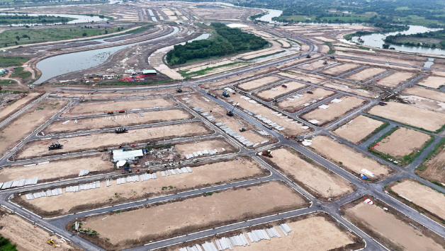 Hơn 4.000 người đổ về Aqua City, chuyện gì đang xảy ra với Novaland?