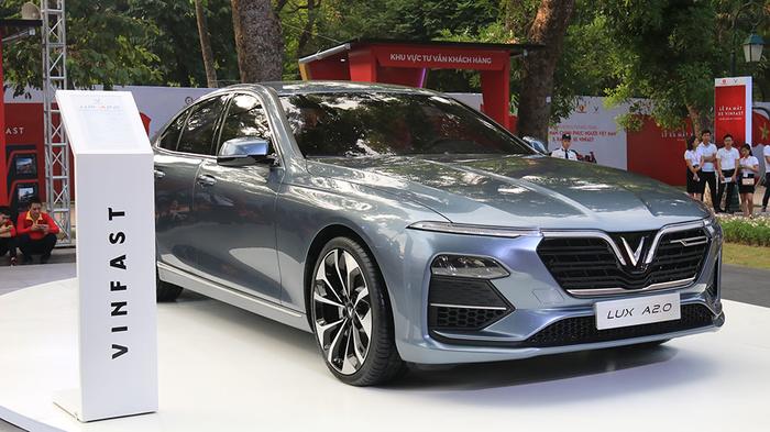 Bảng giá xe máy, ô tô VinFast mới nhất tháng 6/2019