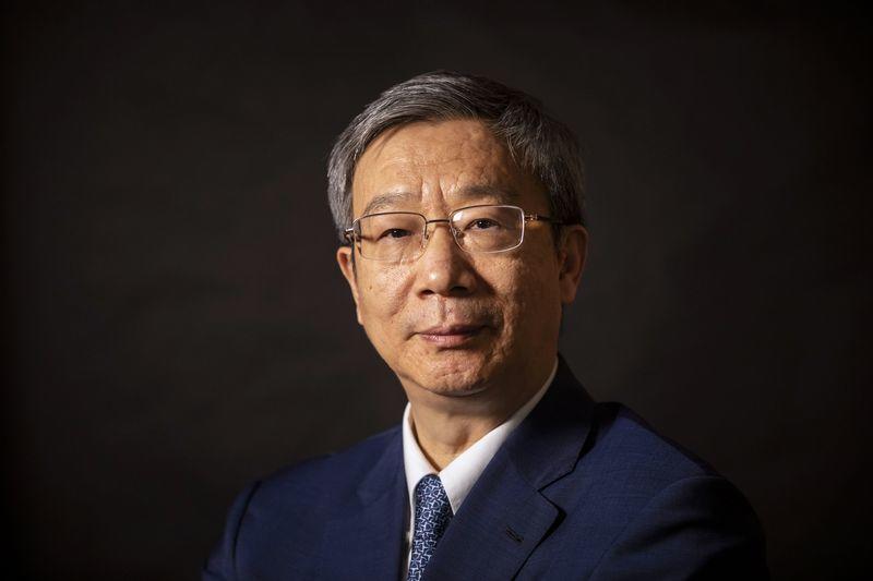Thống đốc NHTW Trung Quốc: Vẫn còn nhiều “khoảng trống” về chính sách để đối phó với Mỹ