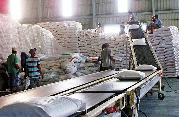 Trung Quốc giảm nhập, xuất khẩu gạo của Việt Nam trở nên khó khăn