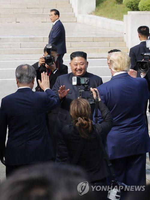 Mỹ - Triều tái khởi động đàm phán hạt nhân sau cuộc gặp lịch sử Trump - Kim