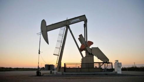 Giá dầu hồi phục nhờ tồn kho của Mỹ giảm