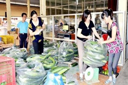 Nông sản đuối ngay “sân nhà”