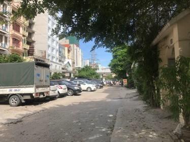 Đống Đa (Hà Nội): Bao giờ giải quyết được bãi xe không phép tại phường Ô Chợ Dừa?