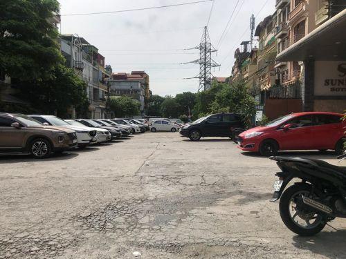 Đống Đa (Hà Nội): Bao giờ giải quyết được bãi xe không phép tại phường Ô Chợ Dừa?