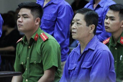 Hưng “kính” chịu 4 năm tù: Trách nhiệm của Ban quản lý chợ Long Biên ở đâu?