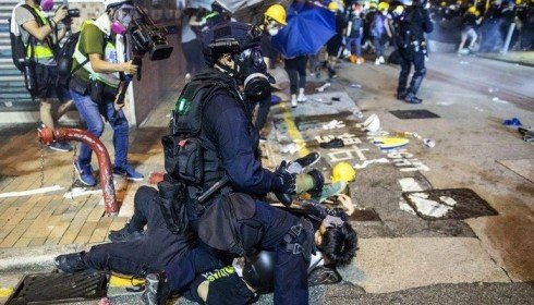 Trung Quốc bất ngờ tổ chức họp báo về biểu tình ở Hồng Kông