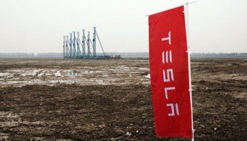 Tesla nhất trí đóng hơn 300 triệu USD tiền thuế đất ở Trung Quốc mỗi năm