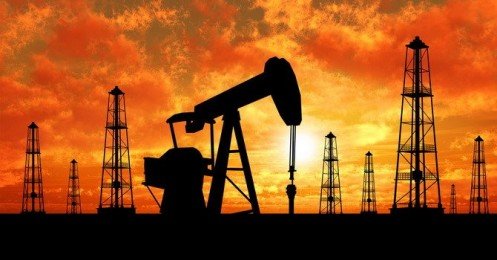 Dự trữ dầu thô Mỹ giảm không ngừng, giá dầu tăng