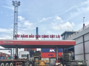 Xăng dầu xuất khẩu qua Singapore tăng mạnh