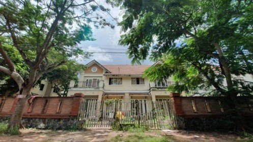 Đồng Nai: La liệt chung cư, biệt thự bỏ hoang ở Nhơn Trạch