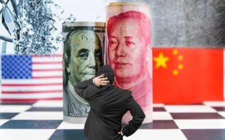 Ví Trung Quốc như ‘mỏ neo’ kìm hãm nền kinh tế, ông Trump lại tung đòn trừng phạt