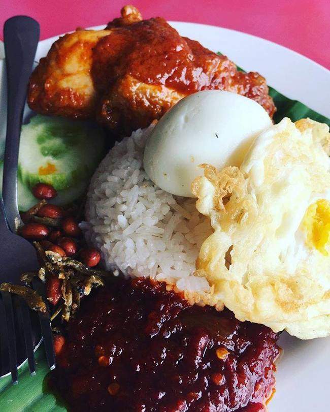 Cặp vợ chồng bán cơm kiếm 2,2 tỷ/tháng khiến ai cũng nể