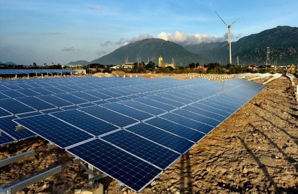 Giai đoạn 2026-2030: Nhiệt điện dầu bị ‘khai tử’, điện mặt trời ‘thăng hoa’