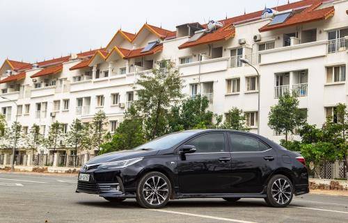 Toyota Việt Nam giảm giá 3 dòng xe đến 64 triệu đồng