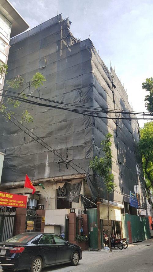 Hoàn Kiếm (Hà Nội): Xuất hiện công trình có dấu hiệu xây dựng sai phép tại phường Hàng Mã