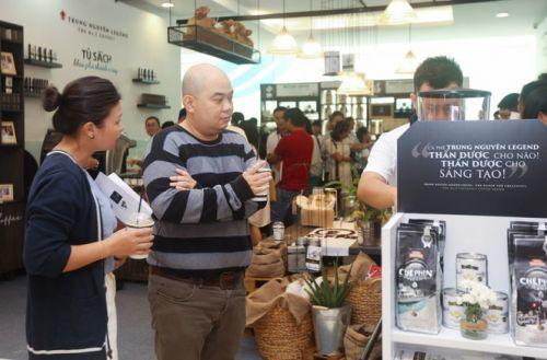 Làn sóng bùng nổ cửa hàng Trung Nguyên E-Coffee với phí nhượng quyền 0 đồng