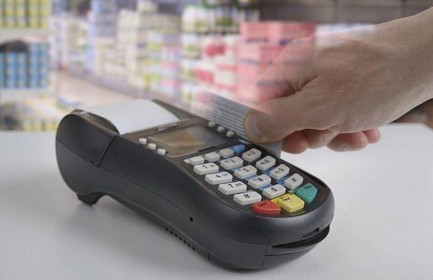 Hoàn tiền từ thẻ tín dụng – nguồn thu mới cho các ngân hàng phát hành thẻ