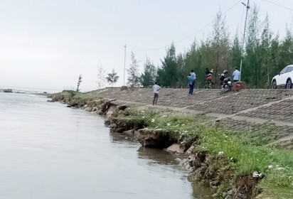 Hà Tĩnh đề nghị Trung ương hỗ trợ 300 tỷ đồng khắc phục hạ tầng thiệt hại sau mưa lũ