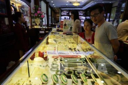 Giá vàng giao dịch dưới mốc 42 triệu đồng/lượng