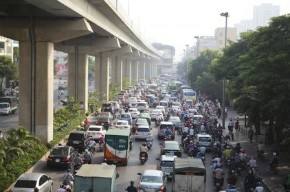 Đường dự kiến mở làn riêng cho xe buýt: Giao thông "nghẹt thở"