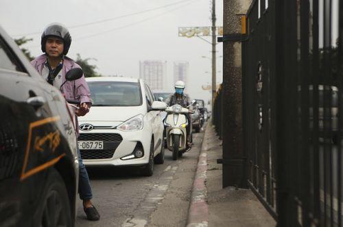 Đường dự kiến mở làn riêng cho xe buýt: Giao thông "nghẹt thở"