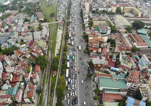 Đường dự kiến mở làn riêng cho xe buýt: Giao thông "nghẹt thở"