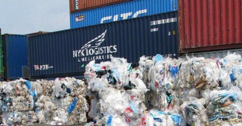 Hơn 2.000 container phế liệu vô chủ “ăn vạ” ở cảng Cát Lái