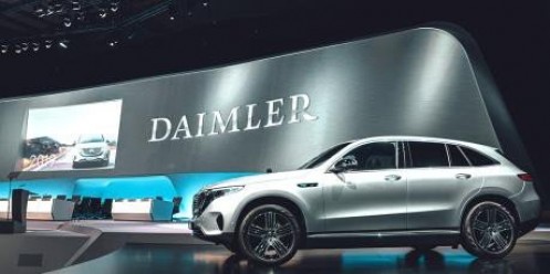 Hãng xe Daimler của Đức bị phạt gần 1 tỷ USD do vi phạm các quy định về khí thải