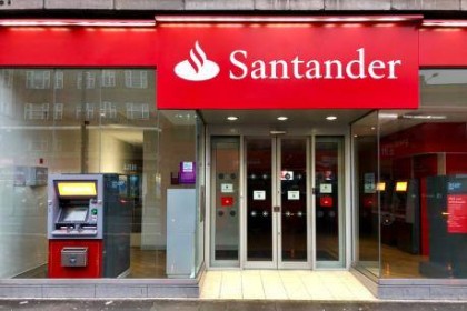 Ngân hàng Santander dự tính giảm 1,5 tỷ euro giá trị tài sản tại Anh