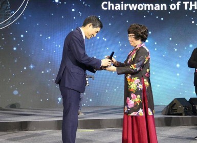 Nữ doanh nhân Việt được tôn vinh đặc biệt tại Diễn đàn Tri thức Thế giới 2019