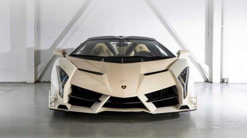 Lamborghini Veneno Roadster được đấu giá 8,3 triệu USD