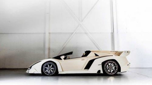 Lamborghini Veneno Roadster được đấu giá 8,3 triệu USD