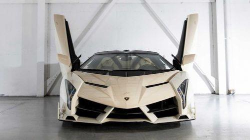 Lamborghini Veneno Roadster được đấu giá 8,3 triệu USD