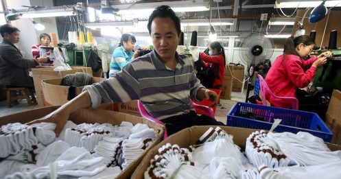 Nghi sử dụng nô lệ, Mỹ chặn quần áo của công ty Trung Quốc