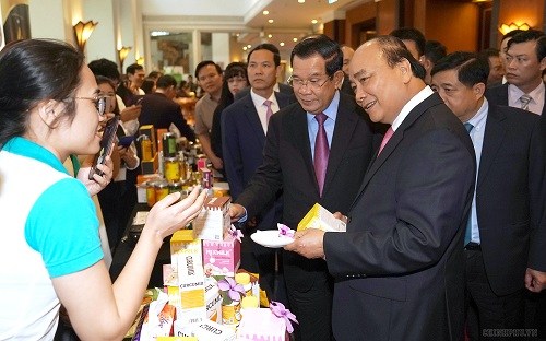 Thủ tướng: Mỗi doanh nghiệp đầu tư sang Campuchia phải là một đại sứ