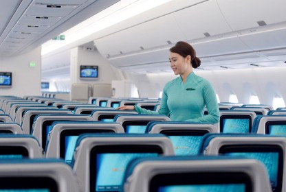 Từ 10.10, đi máy bay có thể dùng Wi-Fi kết nối internet