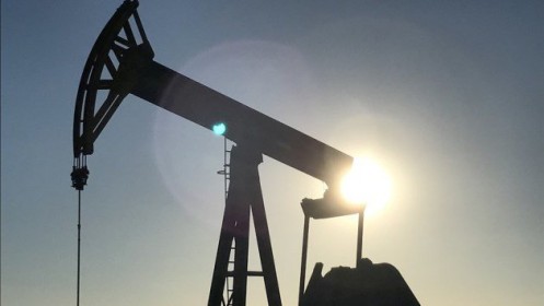 Dầu vẫn suy yếu bất chấp việc sản lượng OPEC giảm mạnh