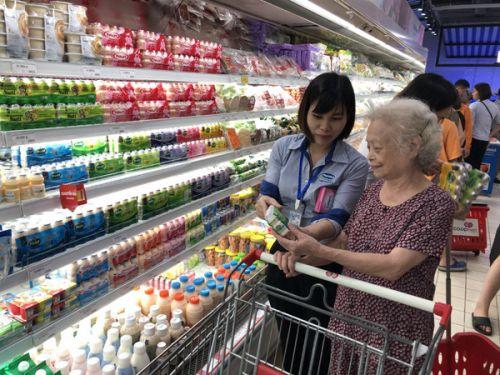 3 siêu thị Auchan thay ‘áo mới Co.opmart’, tấn công thị trường Hà Nội