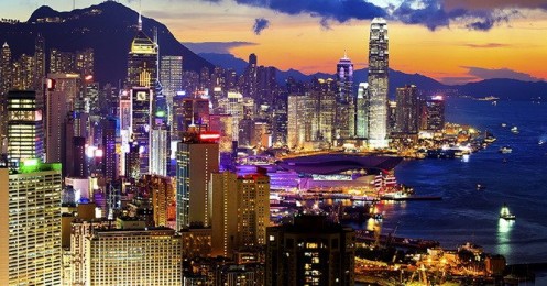 Kinh tế Hồng Kông suy thoái, giới chức gấp rút ứng cứu