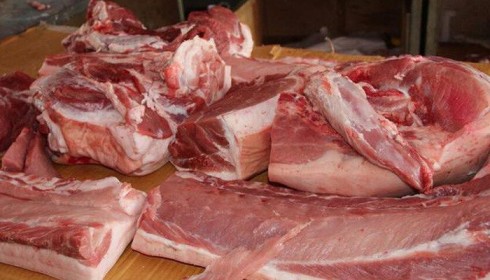 Ổn định giá thịt lợn, không ngoại trừ phương án nhập khẩu