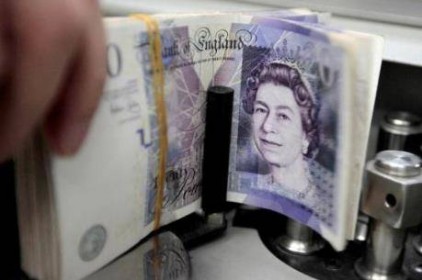 Đồng bảng Anh và euro đồng loạt "ăn mừng" thỏa thuận Brexit mới